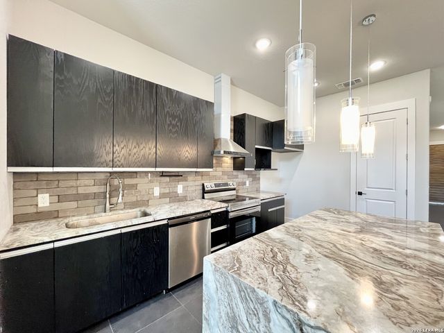 10714 Pharaoh Run, San Antonio, TX 78254