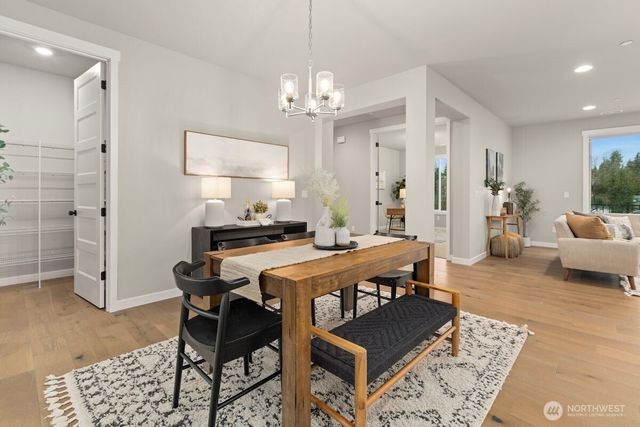 7879 S 132 Street, Seattle, WA 98178