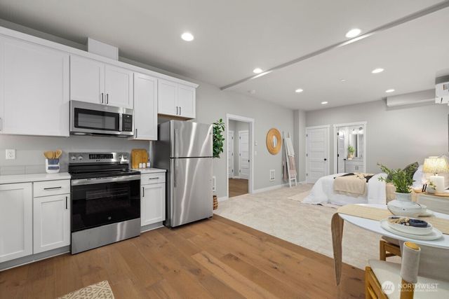 7879 S 132 Street, Seattle, WA 98178