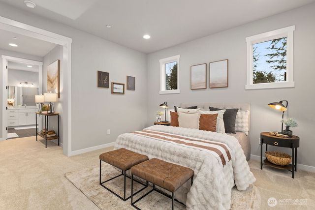 7879 S 132 Street, Seattle, WA 98178