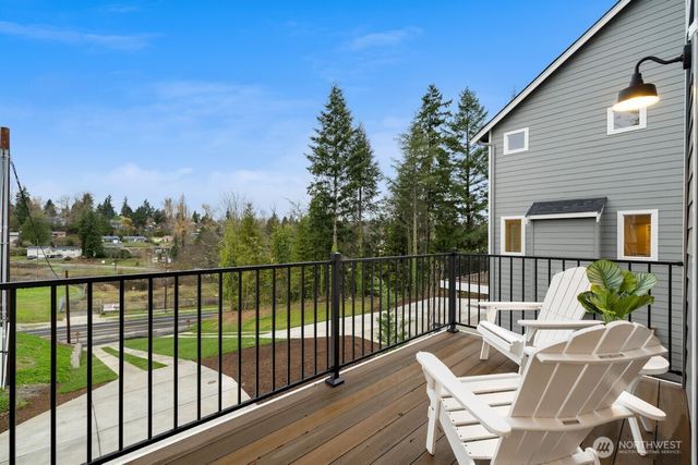 7879 S 132 Street, Seattle, WA 98178