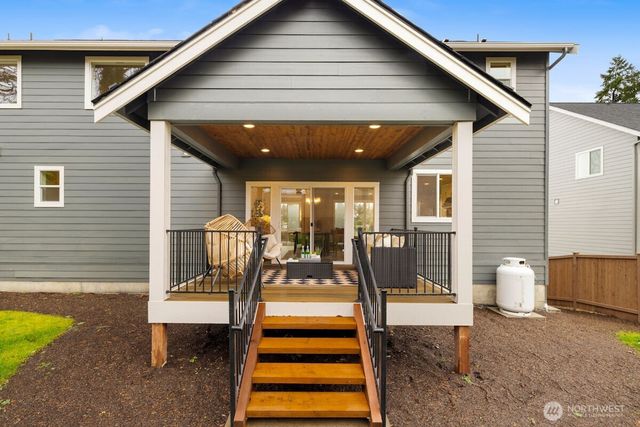 7879 S 132 Street, Seattle, WA 98178