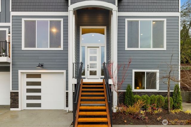 7879 S 132 Street, Seattle, WA 98178