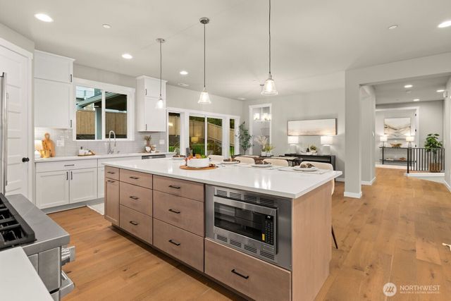 7879 S 132 Street, Seattle, WA 98178