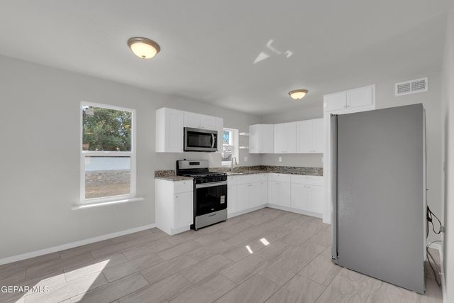 10370 BLYTHE Drive, El Paso, TX 79924