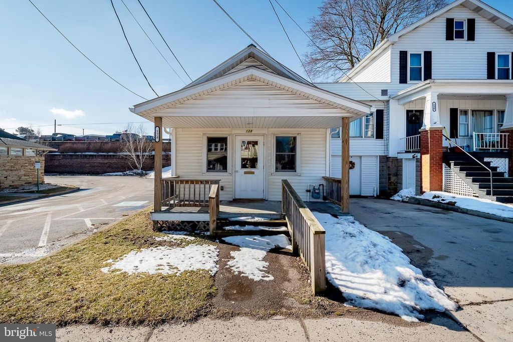 Image 3 of property listing at 128 MAIN ST, Grantsville, MD 21536