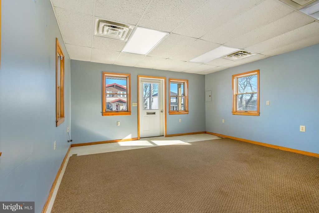 Image 4 of property listing at 128 MAIN ST, Grantsville, MD 21536