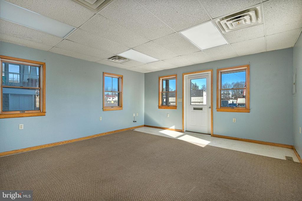 Image 5 of property listing at 128 MAIN ST, Grantsville, MD 21536
