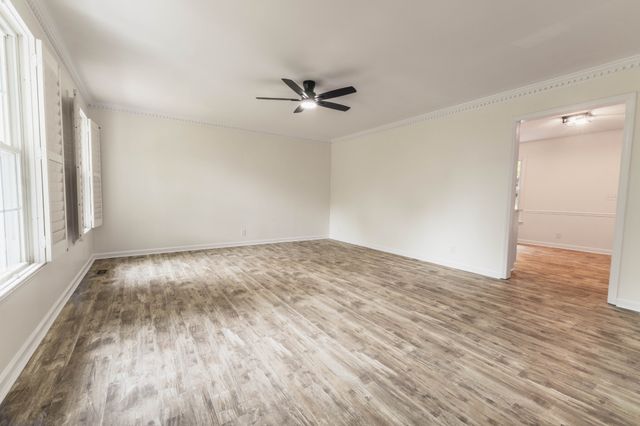 424 Irongate Blvd, Murfreesboro, TN 37129