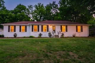 424 Irongate Blvd, Murfreesboro, TN 37129