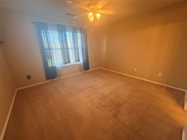 323 Valley Ridge Drive, Red Oak, TX 75154