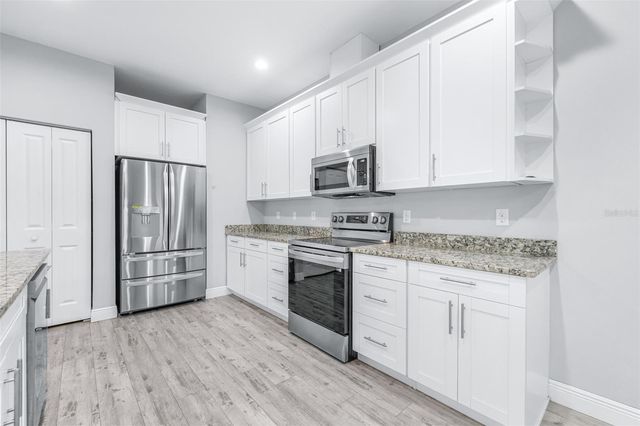 1505 E NORTH BAY STREET, Tampa, FL 33610