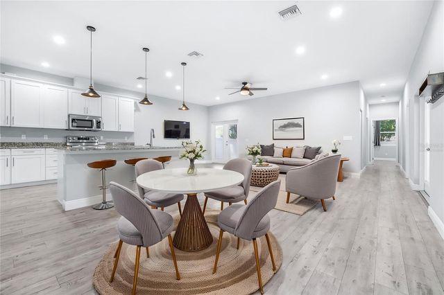 1505 E NORTH BAY STREET, Tampa, FL 33610