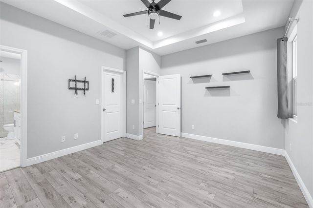 1505 E NORTH BAY STREET, Tampa, FL 33610