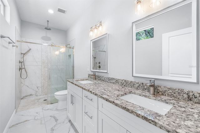 1505 E NORTH BAY STREET, Tampa, FL 33610