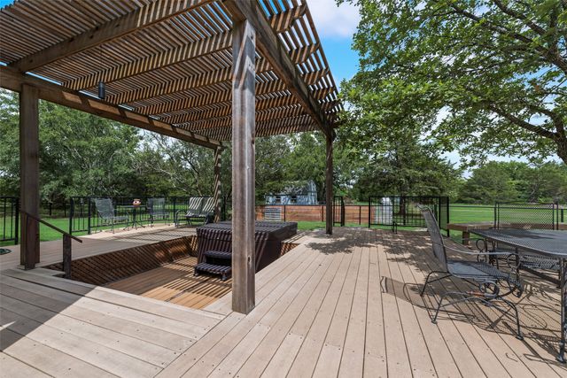 625 County Road 1134, Lone Oak, TX 75453