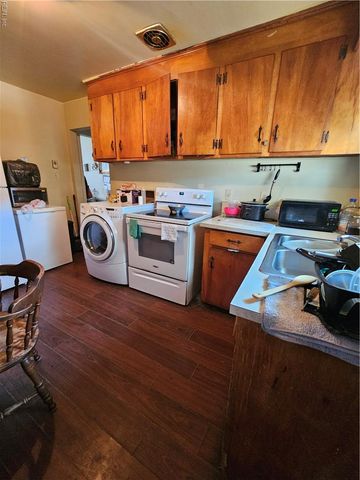 2017 Pond LN, Chesapeake, VA 23324