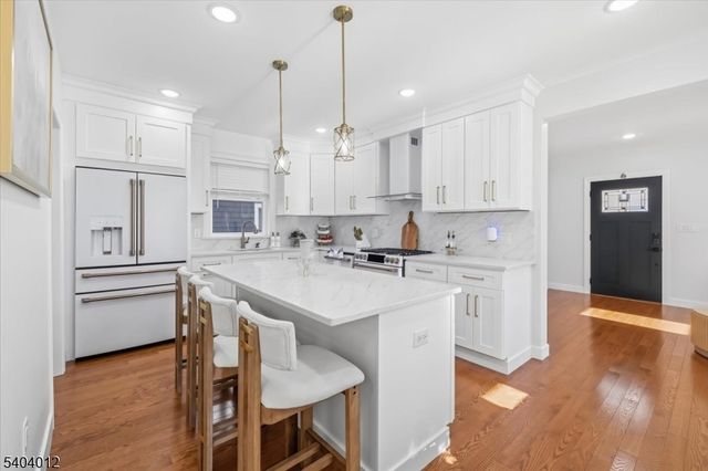 16 Cedar Pl, Hawthorne Boro, NJ 07506