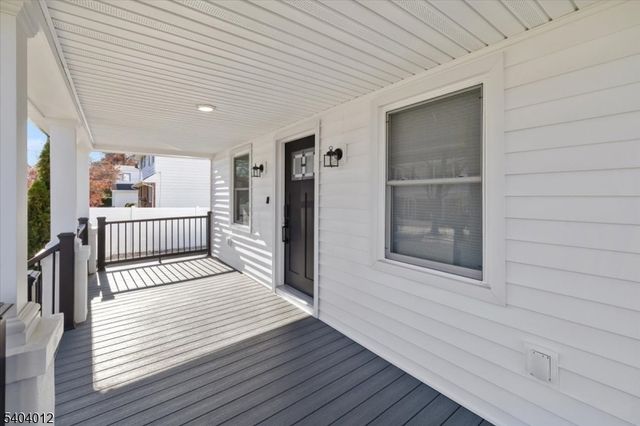 16 Cedar Pl, Hawthorne Boro, NJ 07506