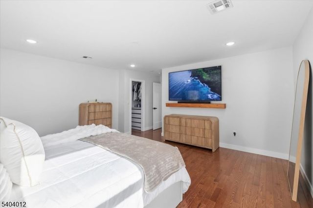 16 Cedar Pl, Hawthorne Boro, NJ 07506