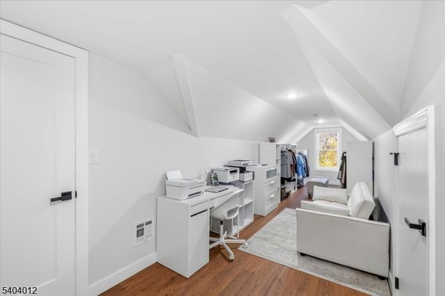 16 Cedar Pl, Hawthorne Boro, NJ 07506