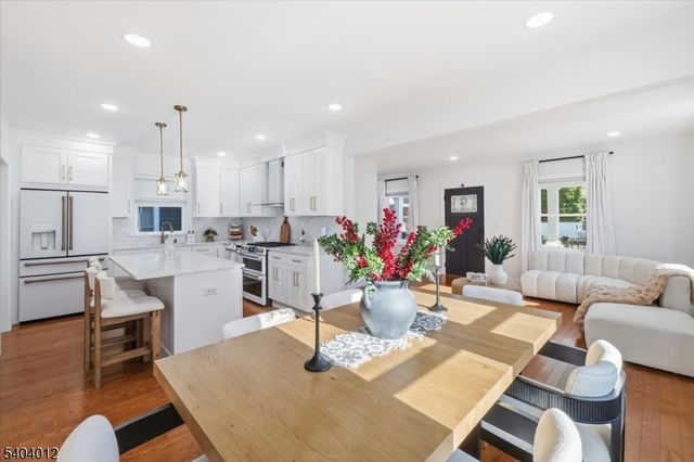 16 Cedar Pl, Hawthorne Boro, NJ 07506