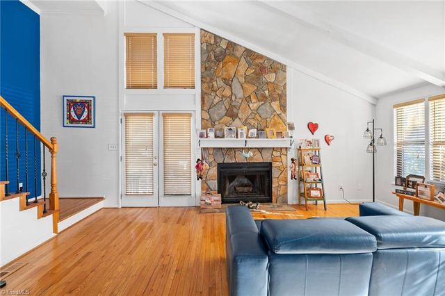 1884 Stonewood Drive, Winston-salem, NC 27103