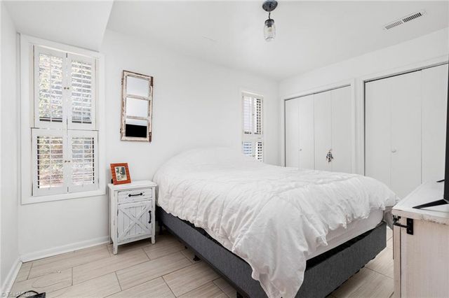 1884 Stonewood Drive, Winston-salem, NC 27103