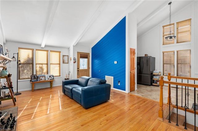 1884 Stonewood Drive, Winston-salem, NC 27103