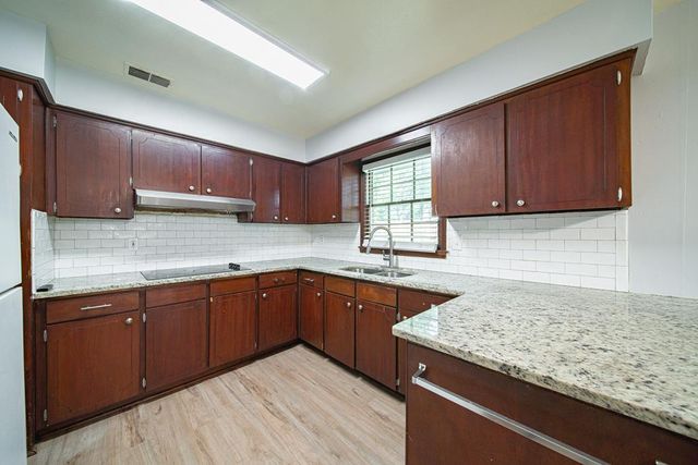 4 Clausen Drive, Columbus, GA 31907