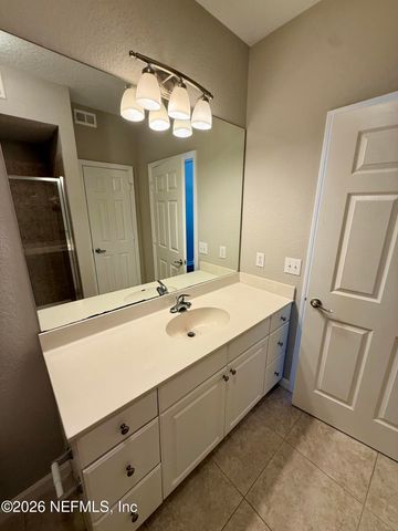 8539 GATE Parkway W 9239, Jacksonville, FL 32216