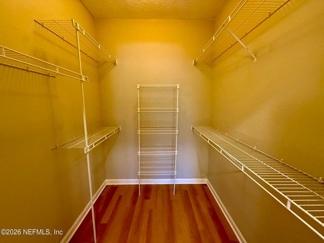 8539 GATE Parkway W 9239, Jacksonville, FL 32216
