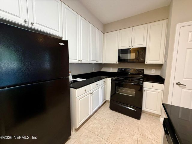 8539 GATE Parkway W 9239, Jacksonville, FL 32216