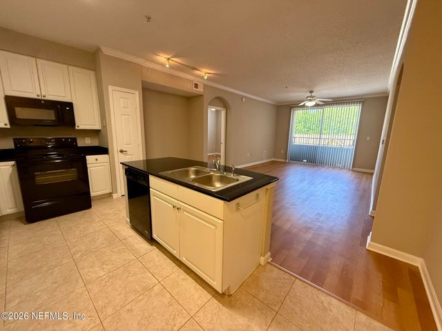 8539 GATE Parkway W 9239, Jacksonville, FL 32216