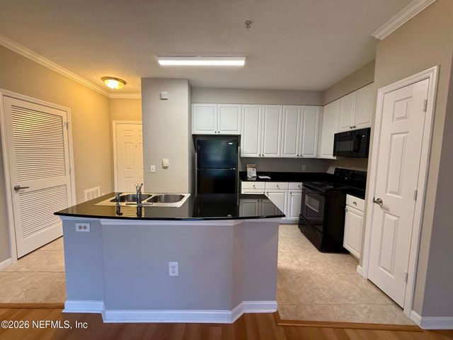 8539 GATE Parkway W 9239, Jacksonville, FL 32216