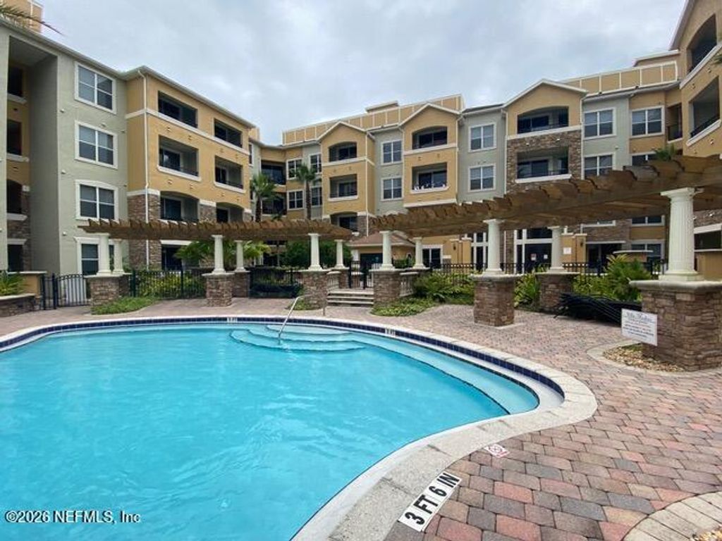 8539 GATE Parkway W 9239, Jacksonville, FL 32216