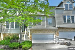 3 Skyview Drive, North Haledon, NJ 07508