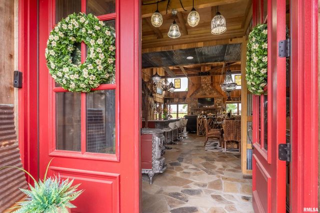 1717 MARION Street, Carterville, IL 62918