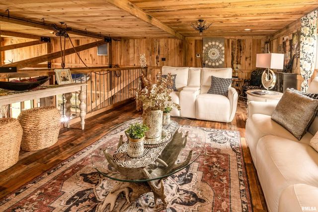 1717 MARION Street, Carterville, IL 62918