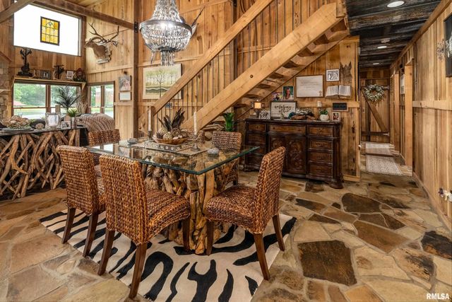 1717 MARION Street, Carterville, IL 62918