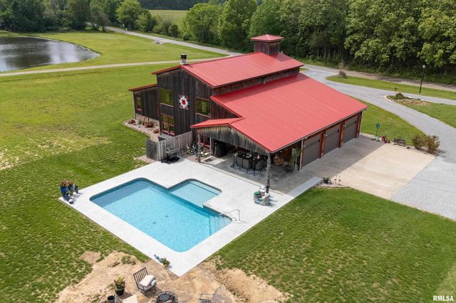 1717 MARION Street, Carterville, IL 62918