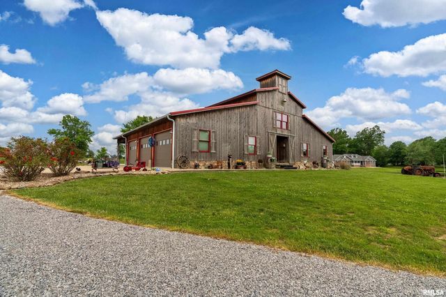 1717 MARION Street, Carterville, IL 62918