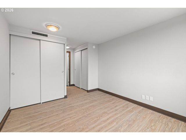 255 Sw HARRISON St 20D, Portland, OR 97201