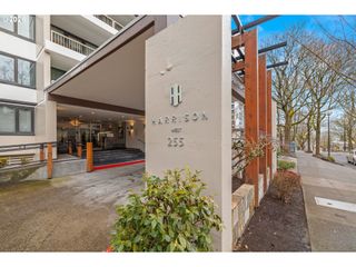 255 Sw HARRISON St 20D, Portland, OR 97201