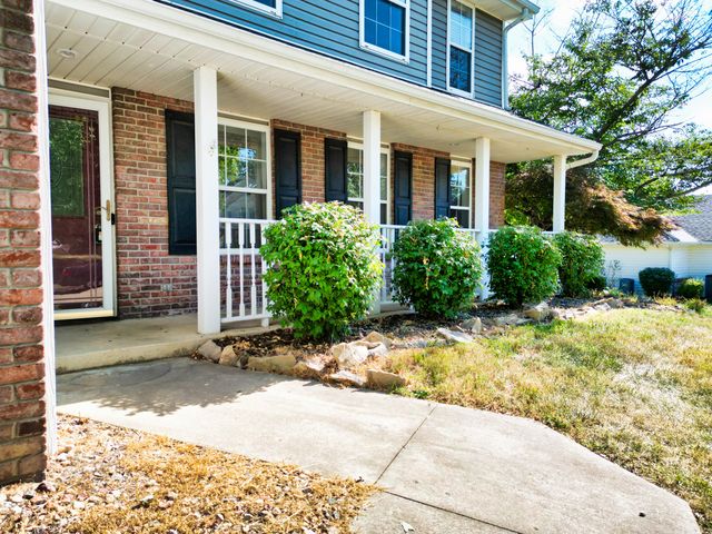 1409 MAN O WAR DR, Columbia, MO 65202