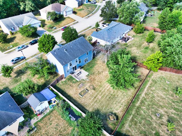 1409 MAN O WAR DR, Columbia, MO 65202