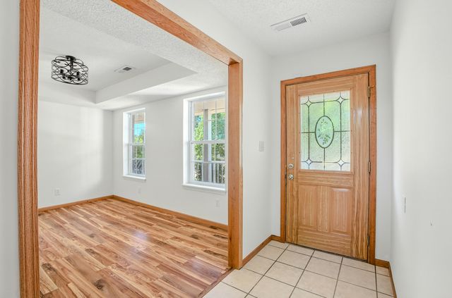 1409 MAN O WAR DR, Columbia, MO 65202
