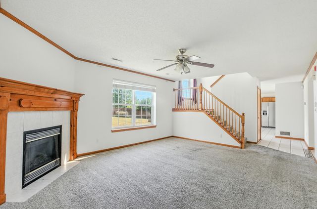 1409 MAN O WAR DR, Columbia, MO 65202