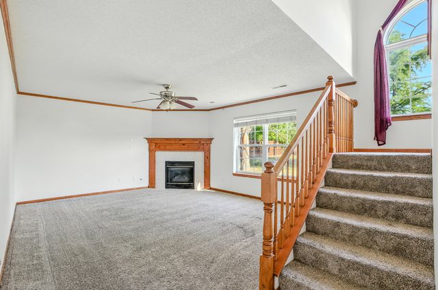 1409 MAN O WAR DR, Columbia, MO 65202