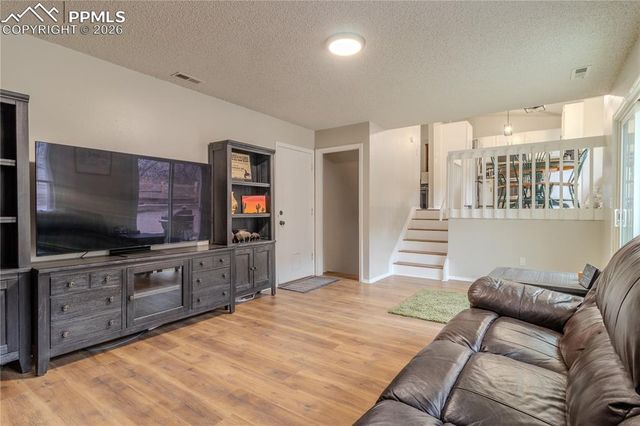 6390 Pemberton Way, Colorado Springs, CO 80919